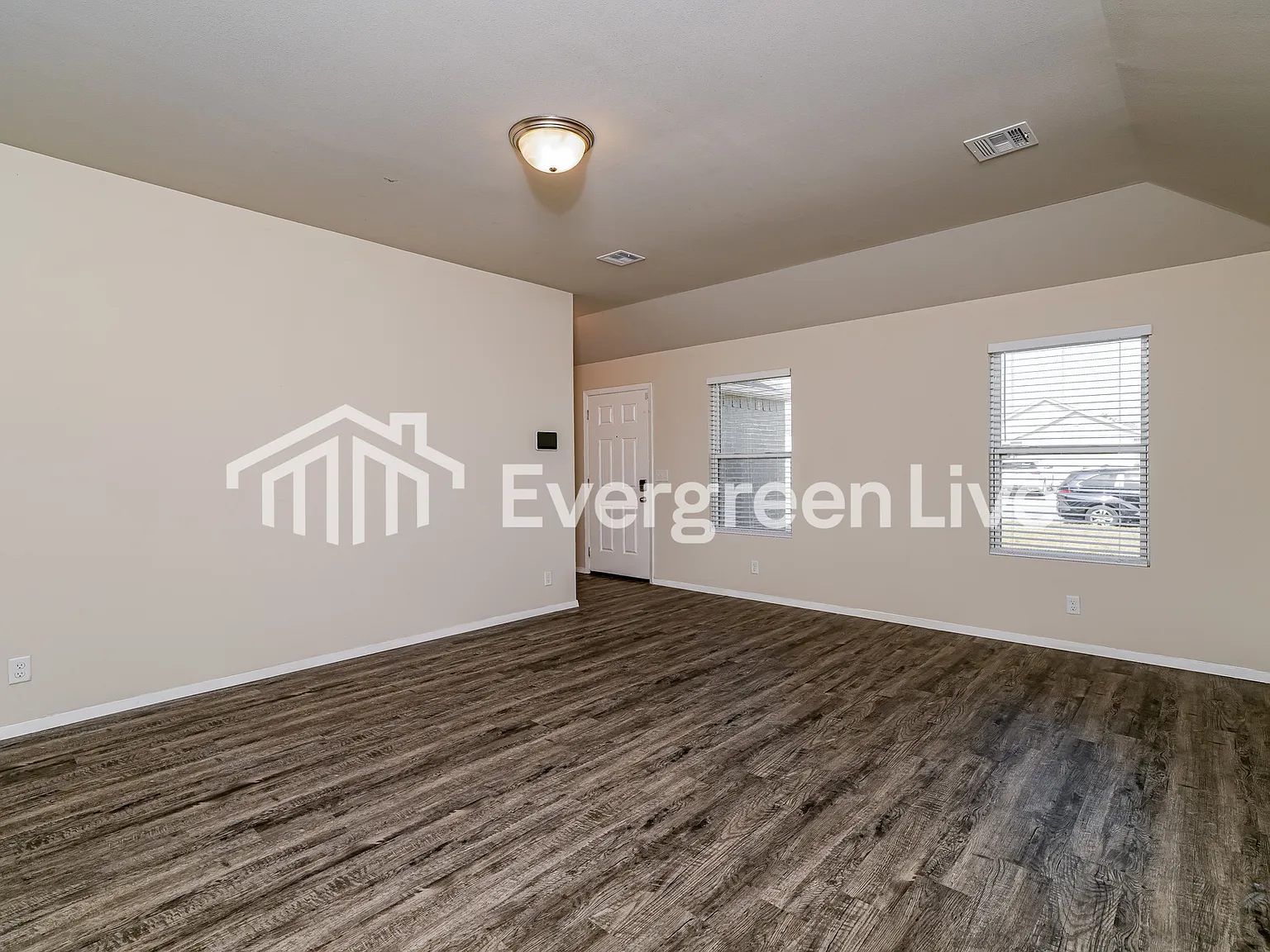3 bed, 2.0 bath, 1399 sqft, $1,495 — Photo 4