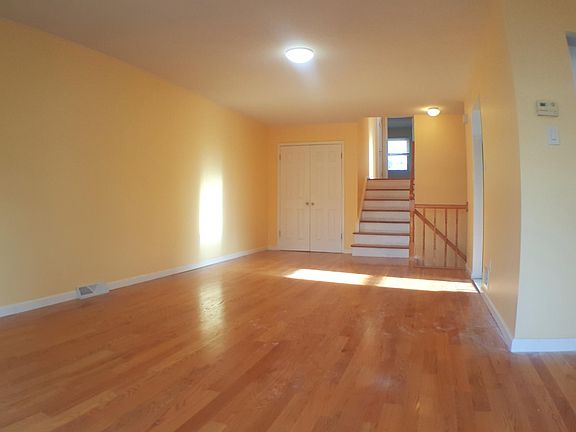 4th image of 22115 59th Ave #2FLOOR