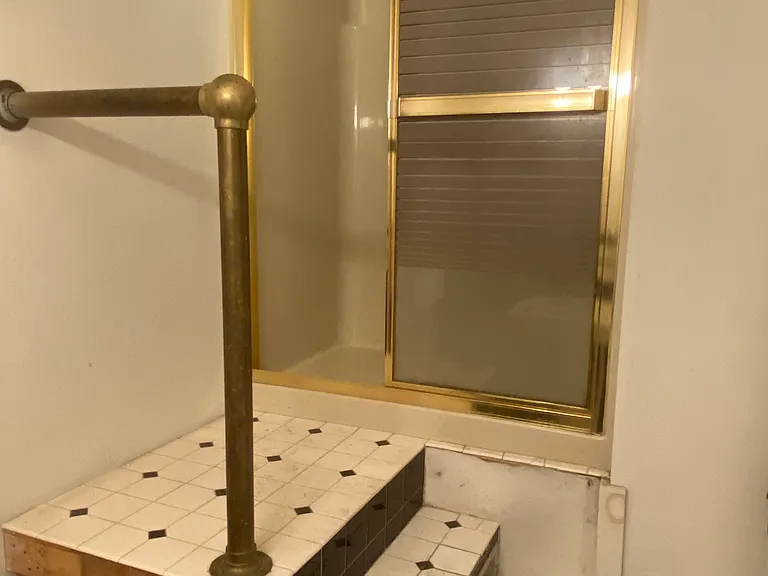 Steps to shower.