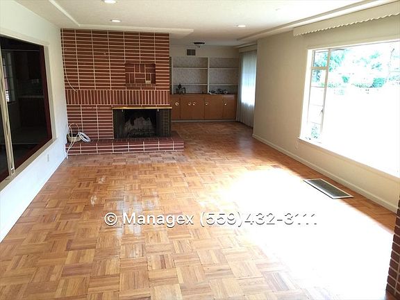 3rd image of 1819 S Country Club Ln