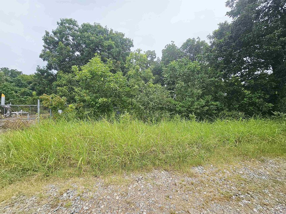 2nd image of 0 E 4th Ave