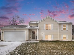 29853 Dallas Dr, Elkhart, IN 46514
