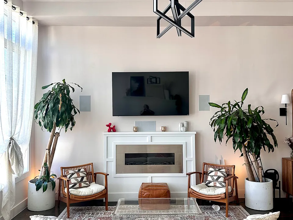 179 Hopkins Ave #2