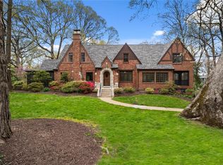 28 Old Westbury Ln, Saint Louis, MO