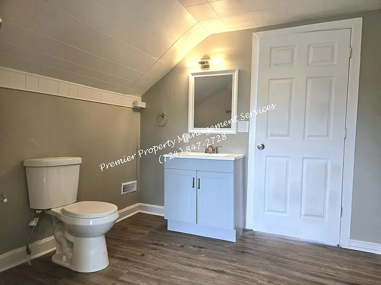1425 Barclay Hill Rd — Photo 11