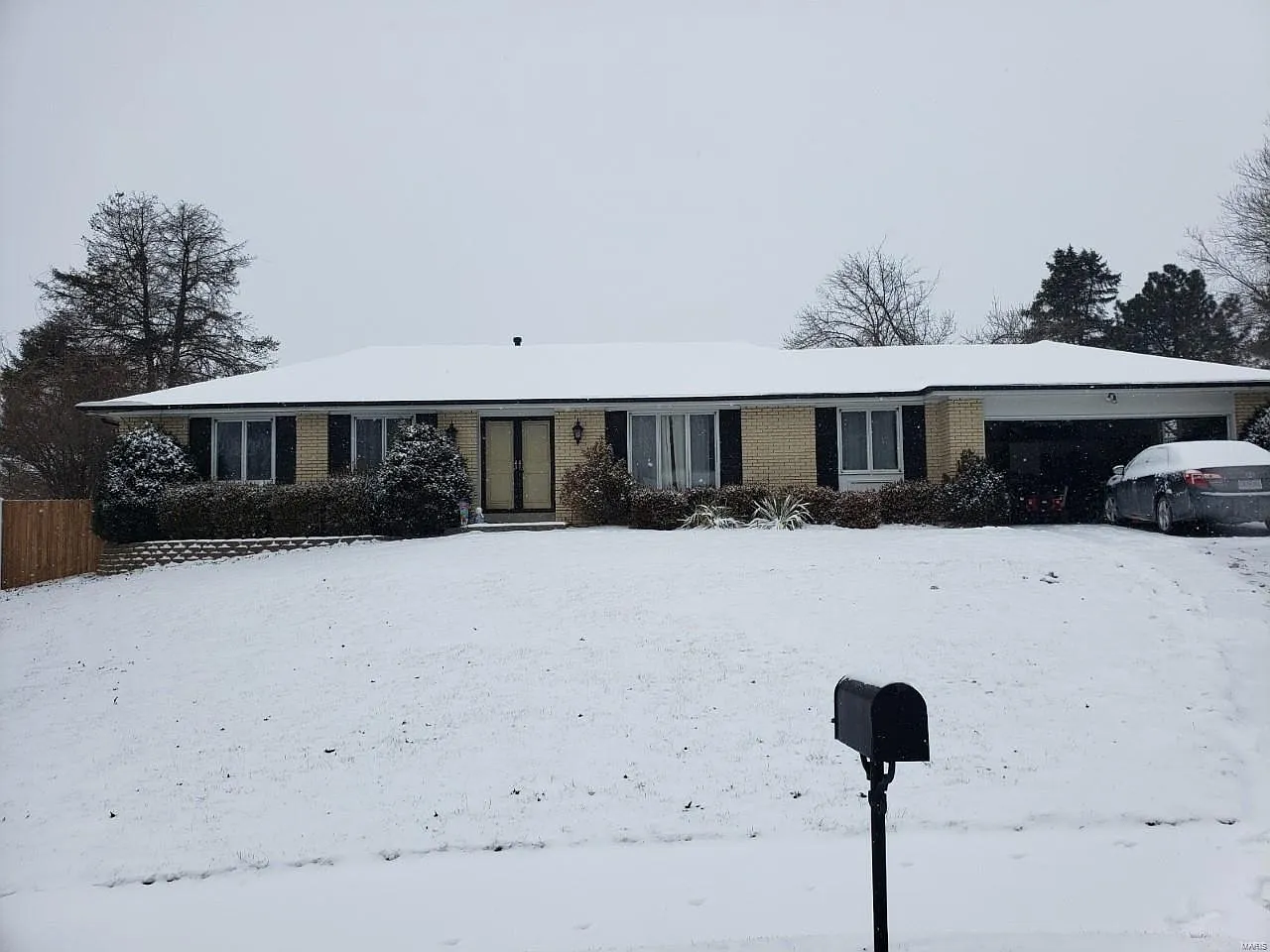 6 Greenbriar Ct photo 1
