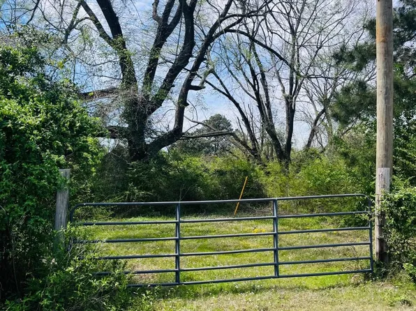 3804 Buchanan Loop Rd, Texarkana, TX 75501