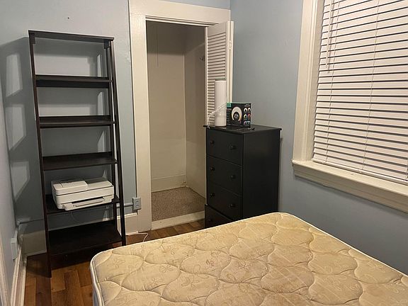 5th image of 2122 W Barry Ave #1