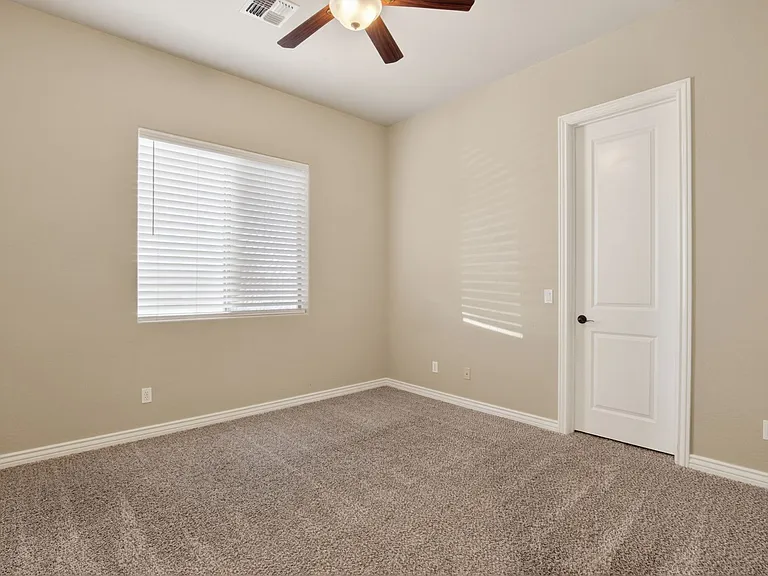 5317 E Lonesome Dove Trl — Photo 35