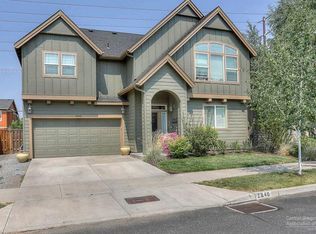 2840 NE Forum Dr, Bend, OR 97701