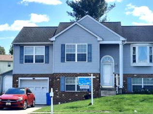 33 Musket Ct, Taneytown, MD 21787