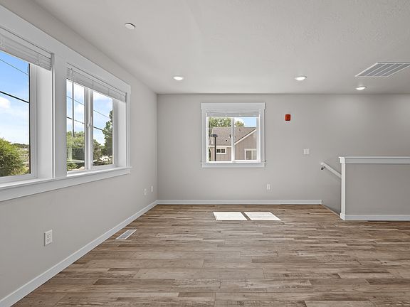 5th image of 435 2nd Ave N #3