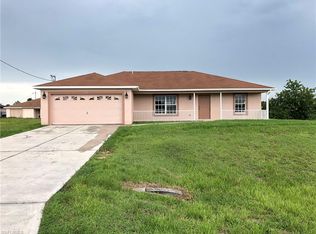 223 Patio Cir, Lehigh Acres, FL 33974