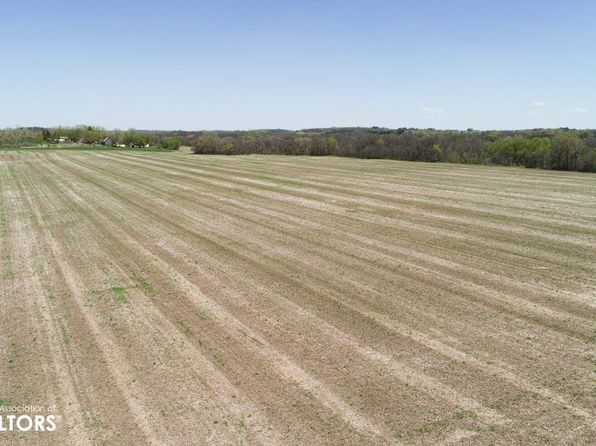 2325 Beaumont Ave, Ionia, IA 50645