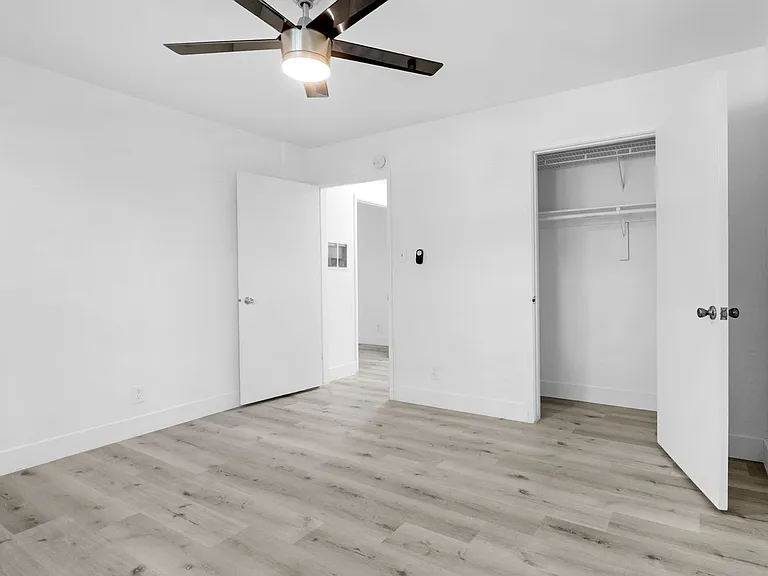 5479 Carlson Dr — Photo 9