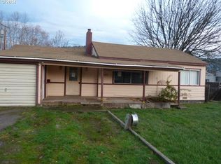 137 Harbor Dr, Riddle, OR 97469