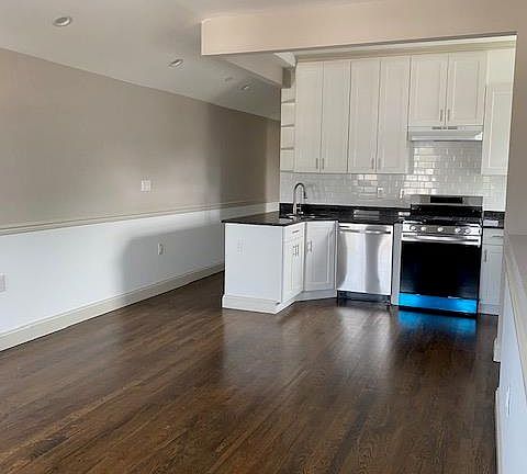 2nd image of 117-49 165th St #1