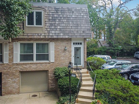 4th image of 1920 Wilmette Ave Unit A