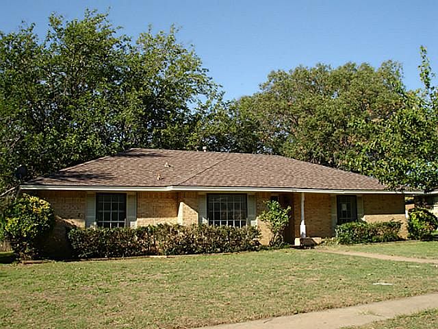 1st image of 246 Linda Ln