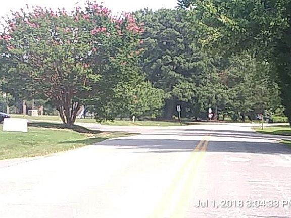 4th image of 2530 Woodmont Dr