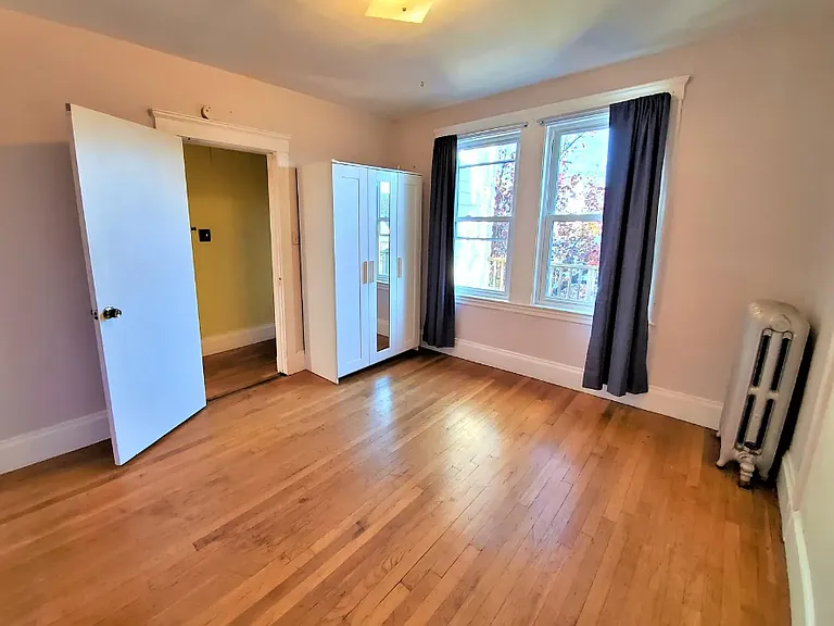 39 Waterhouse St #3 — Photo 2