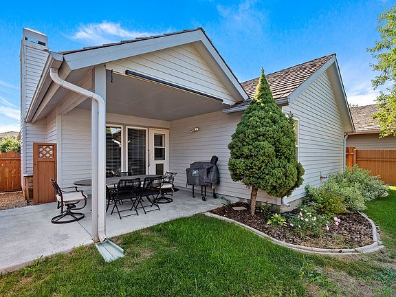 4th image of 4877 N Lakes Edge Pl