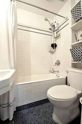 Rented by Compass | media 27