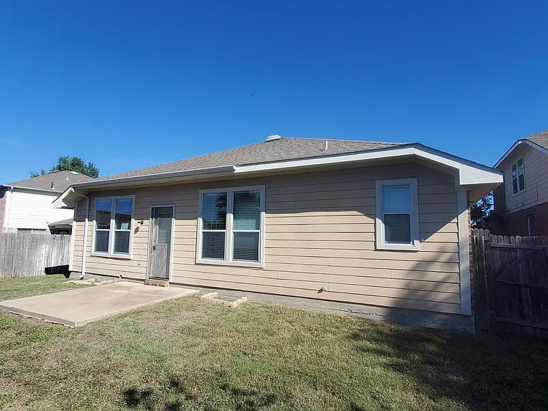 1019 Rumley Rd — Photo 8