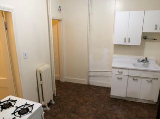 519 Park Dr APT 3B, Boston, MA 02215
