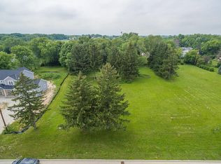 8019 S 76th St, Franklin, WI 53132