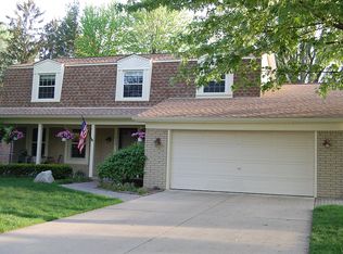1213 Shallowdale Dr, Troy, MI 48085