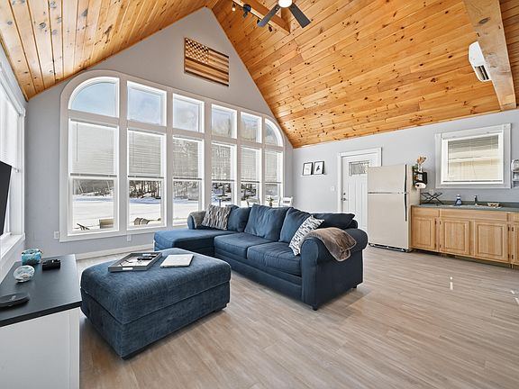 4th image of 28 Lintonia Drive #12