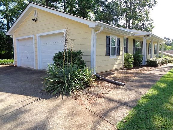 2nd image of 5436 Lake Ct