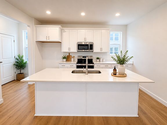3rd image of 1559 N 1875 W #231