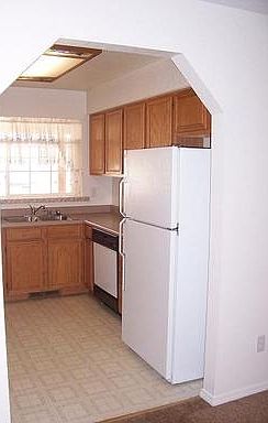 5th image of 1402 Chimney Dr