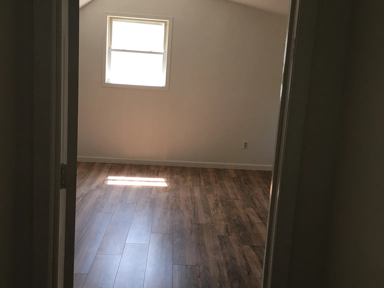 Pinegrove Ave, Medford — Photo 2