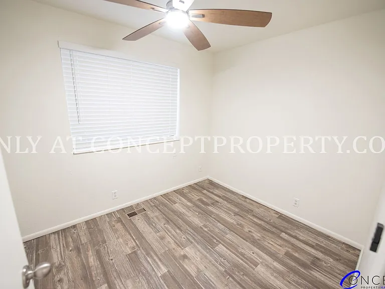132 E 2nd Ave — Photo 75