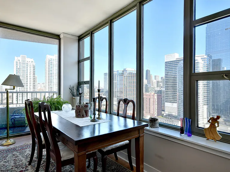 200 N Jefferson St #2106 — Photo 6