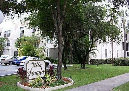 5th image of 20441 NE 30th Ave Unit 2