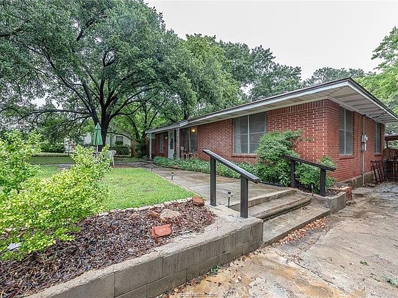 4th image of 609 Norwood Ln