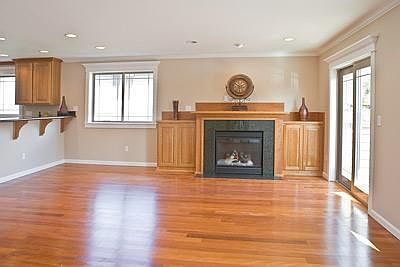 2nd image of 7444 4th Ave NE #B