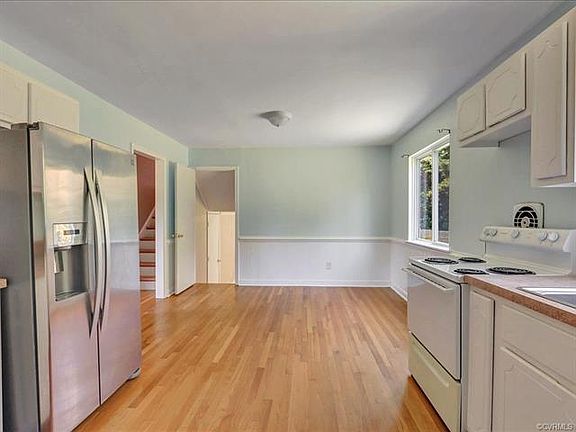5th image of 10804 London Dr