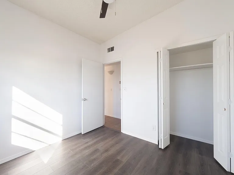1901 Lake Omega St #C — Photo 12