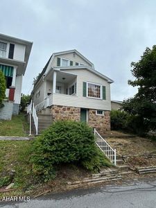 207 Spruce Ave, Altoona, PA, 16601