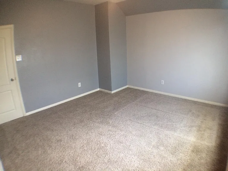 2401 Morning Dew Dr — Photo 19