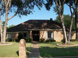 902 Kingsbury Ct, Longview, TX 75604