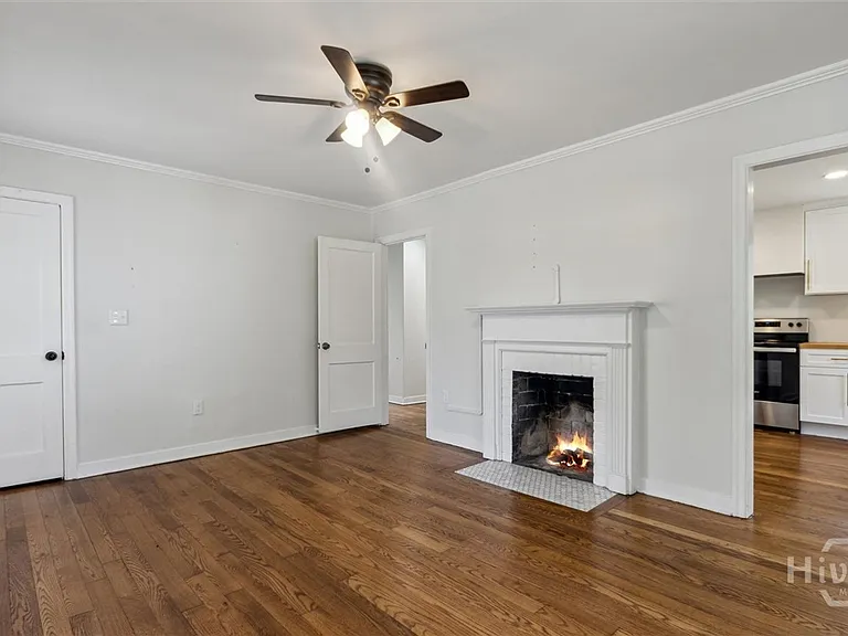 2032 Beech St — Photo 4
