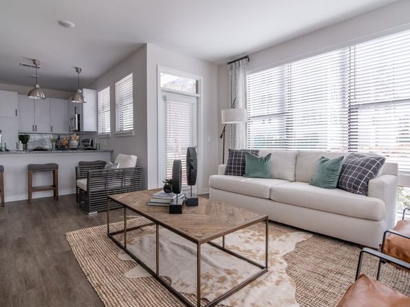 6010 Renaissance Pkwy #6409