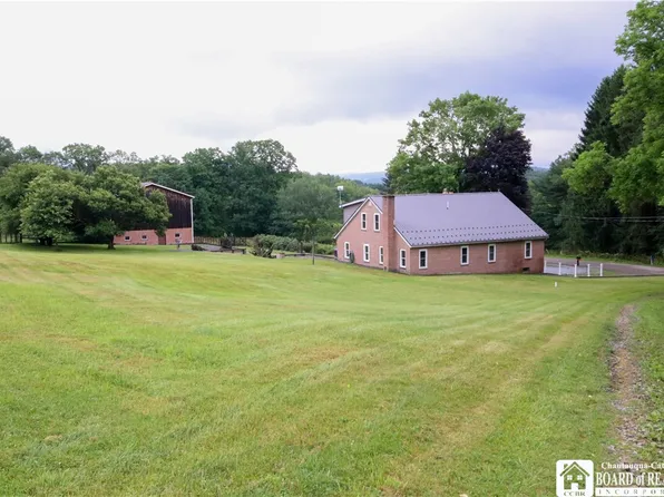 1240 Mee Rd, Falconer, NY 14733