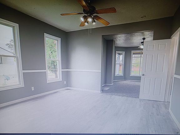 4th image of 921 8th Ave